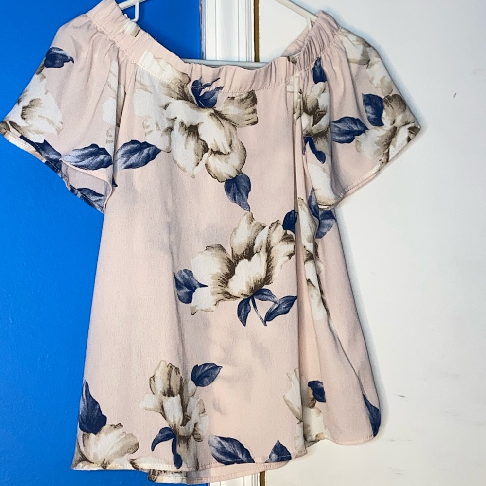 Off shoulder pink floral shirt